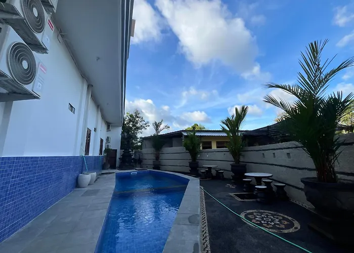 Kubu Celagi Manis Hotel *